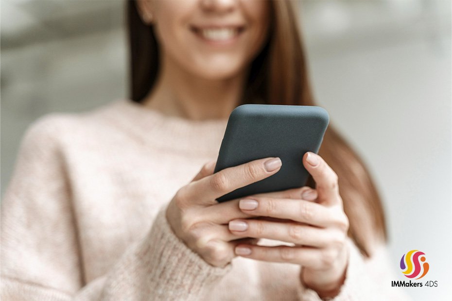 OOH/DOOH + Push Notifications